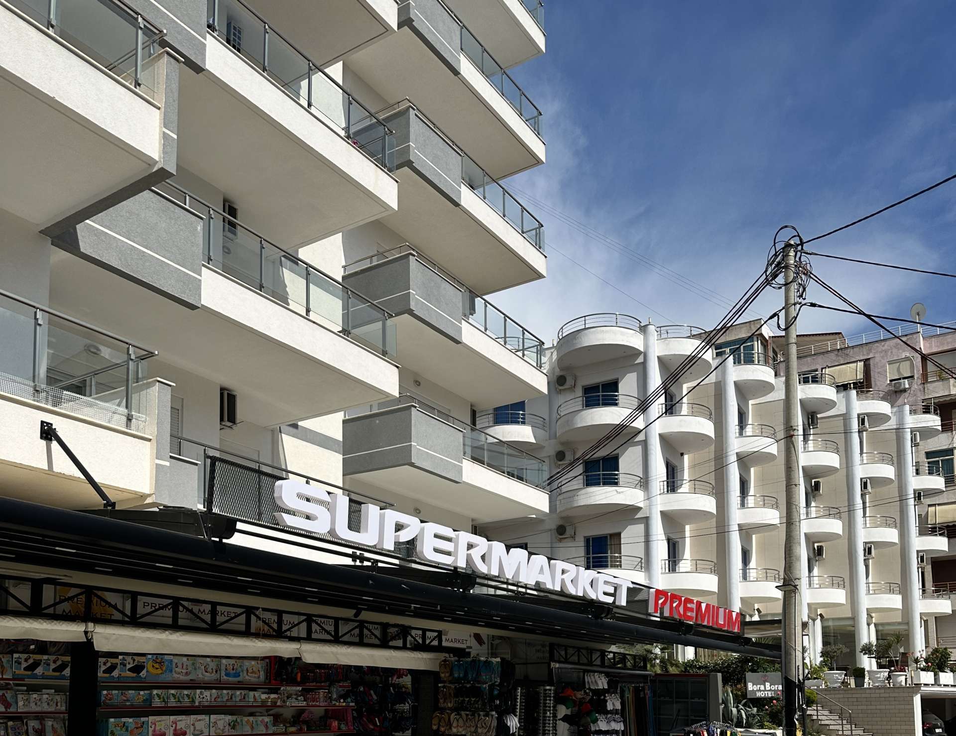 Inwestowanie w nieruchomości w Albanii – dlaczego warto? Odkryj raj dla inwestorów