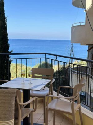 Apartament 150m od plaży, pierwsza linia Nr.Ref:Rw088