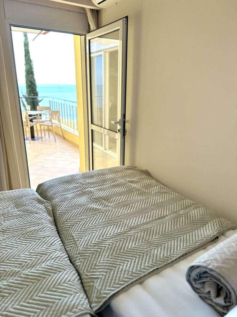 Apartament 150m od plaży, pierwsza linia Nr.Ref:Rw088